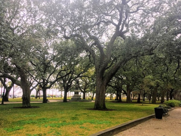 Places To Visit In Charleston, SC: White Point Garden